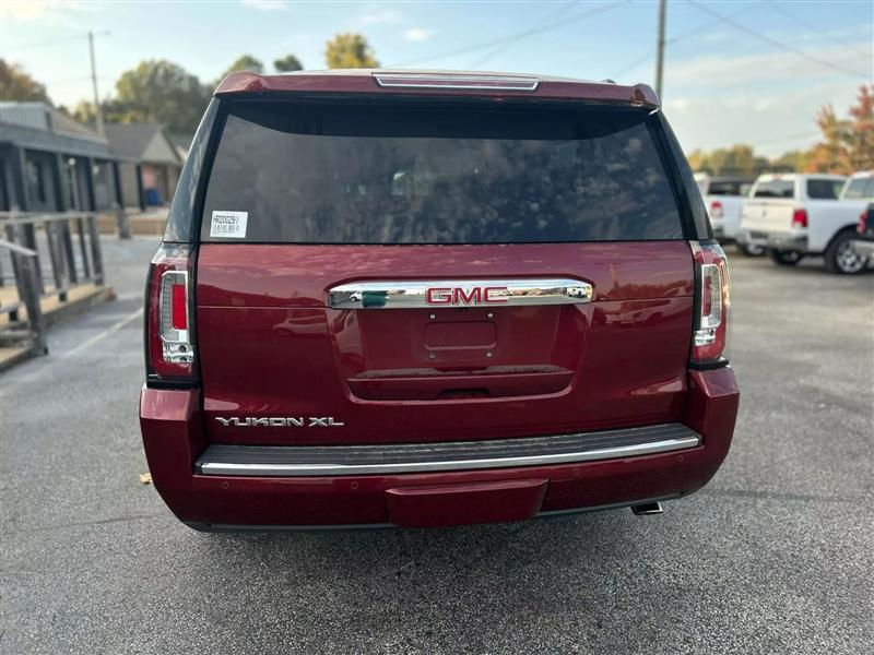 2017 Gmc Yukon XL Denali photo 4