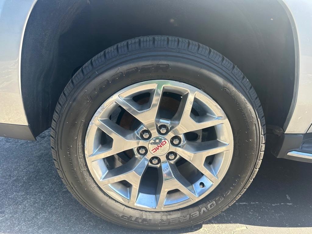 GMC Yukon XL 4WD 4dr SLE 2015