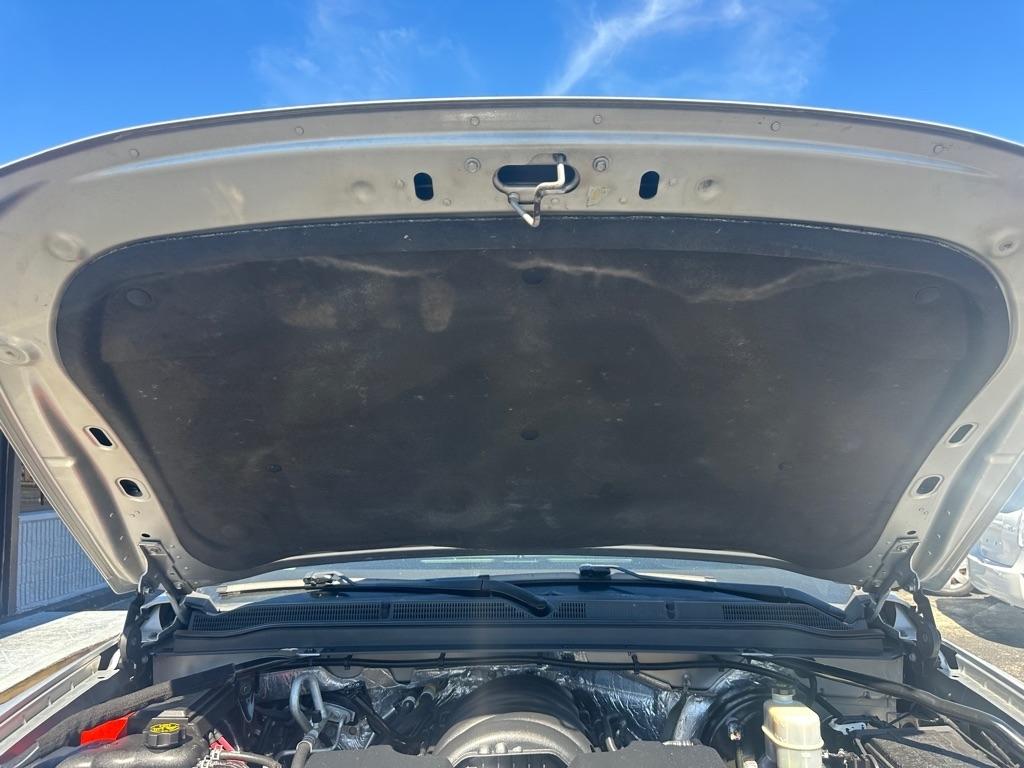 GMC Yukon XL 4WD 4dr SLE 2015