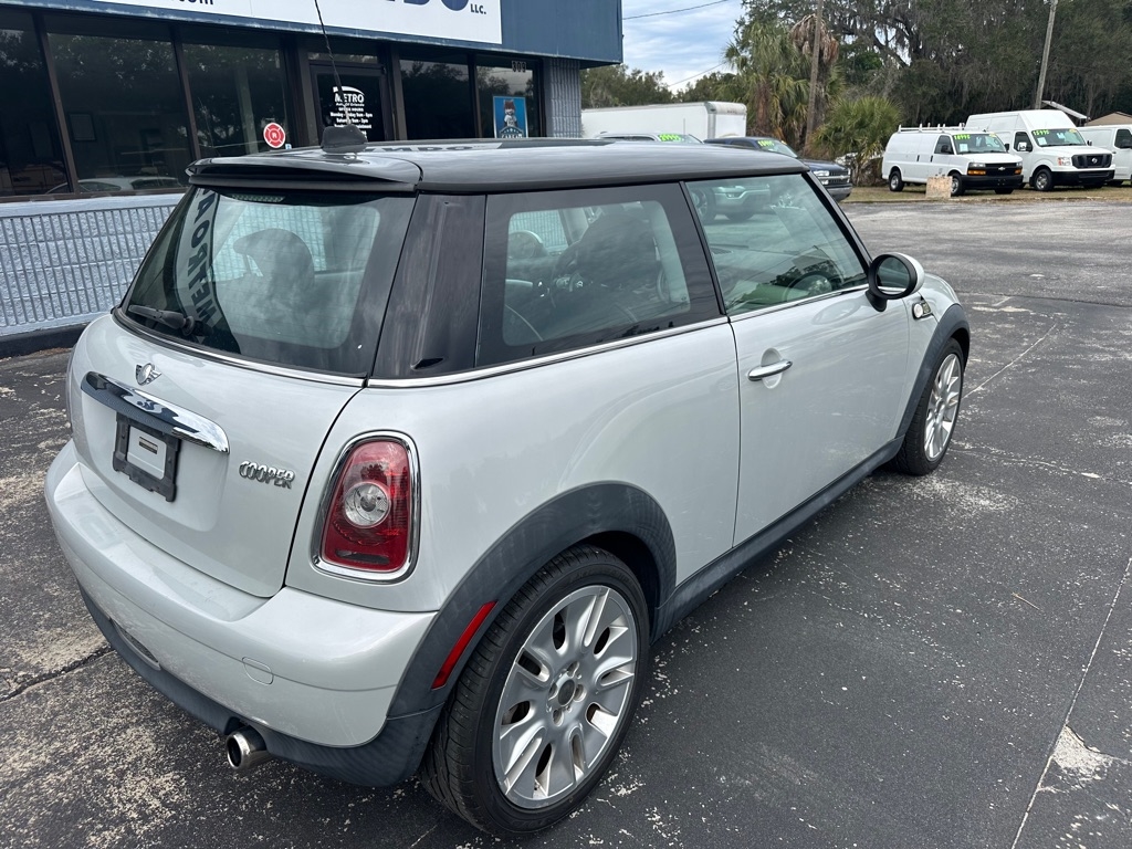 MINI Cooper Hardtop 2dr Cpe 2010