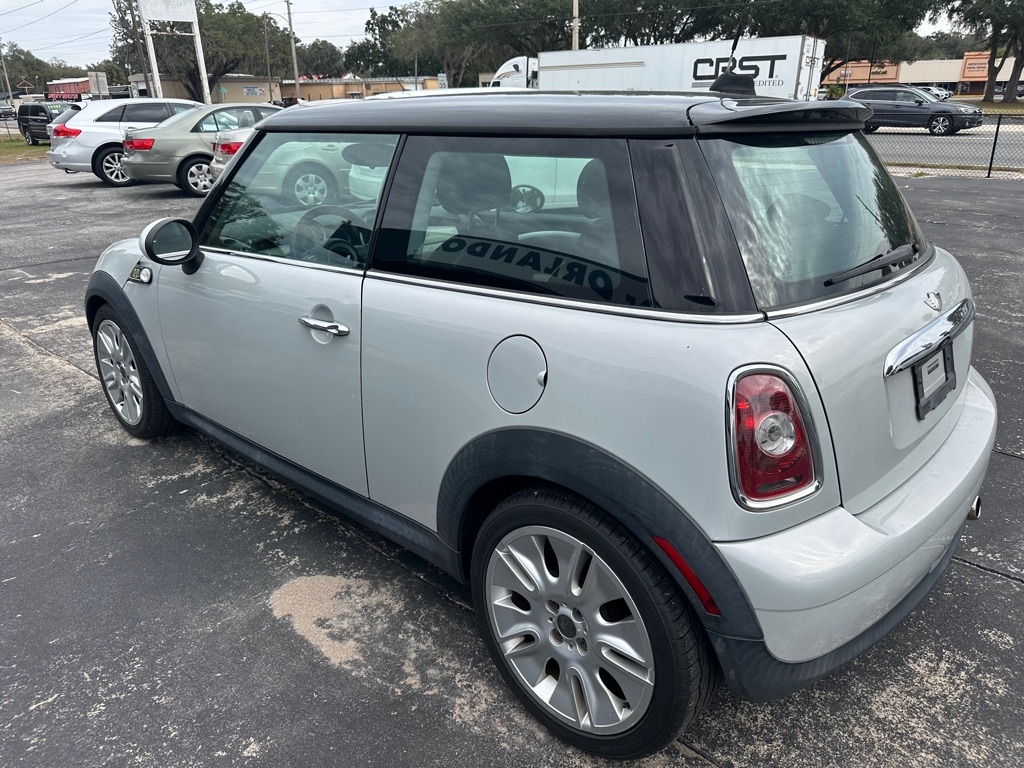 MINI Cooper Hardtop 2dr Cpe 2010