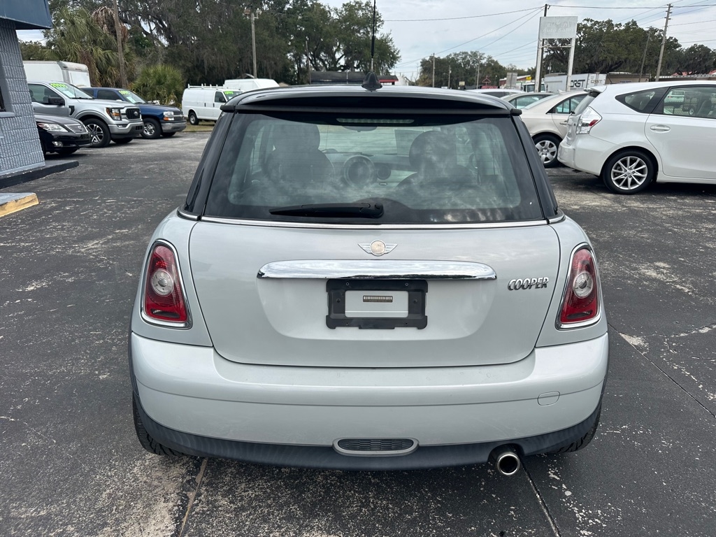 MINI Cooper Hardtop 2dr Cpe 2010