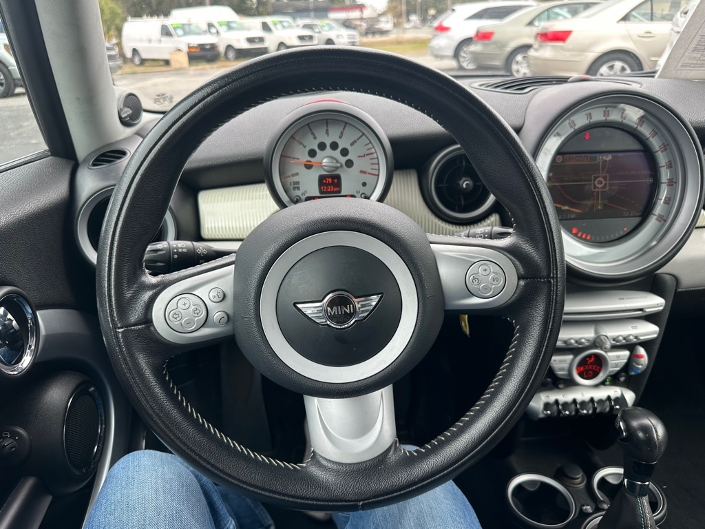 MINI Cooper Hardtop 2dr Cpe 2010