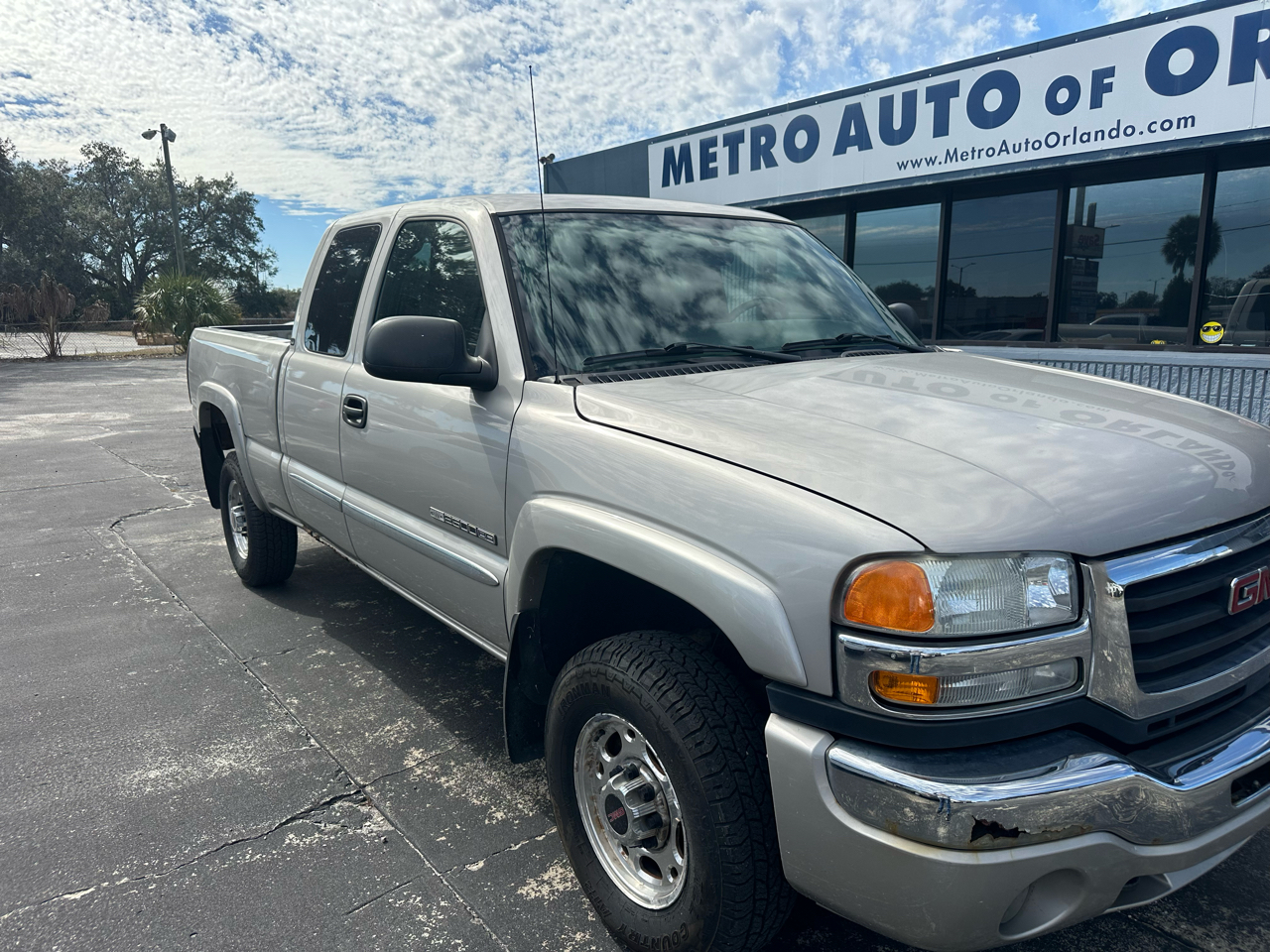 GMC Sierra  2005