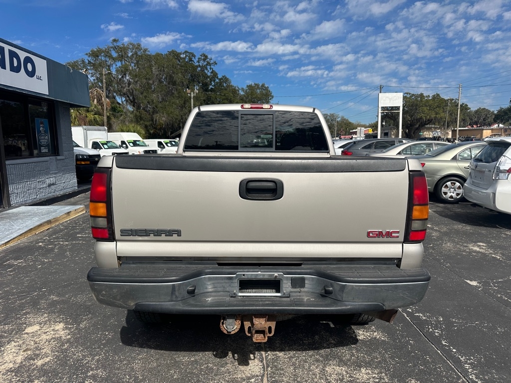 GMC Sierra  2005