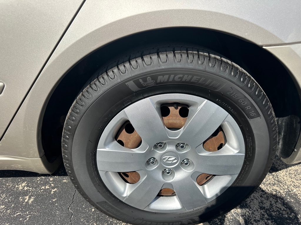 Hyundai Sonata 4dr Sdn I4 Auto GLS 2009 Hyundai Sonata 4dr Sdn I4 Auto GLS 2009