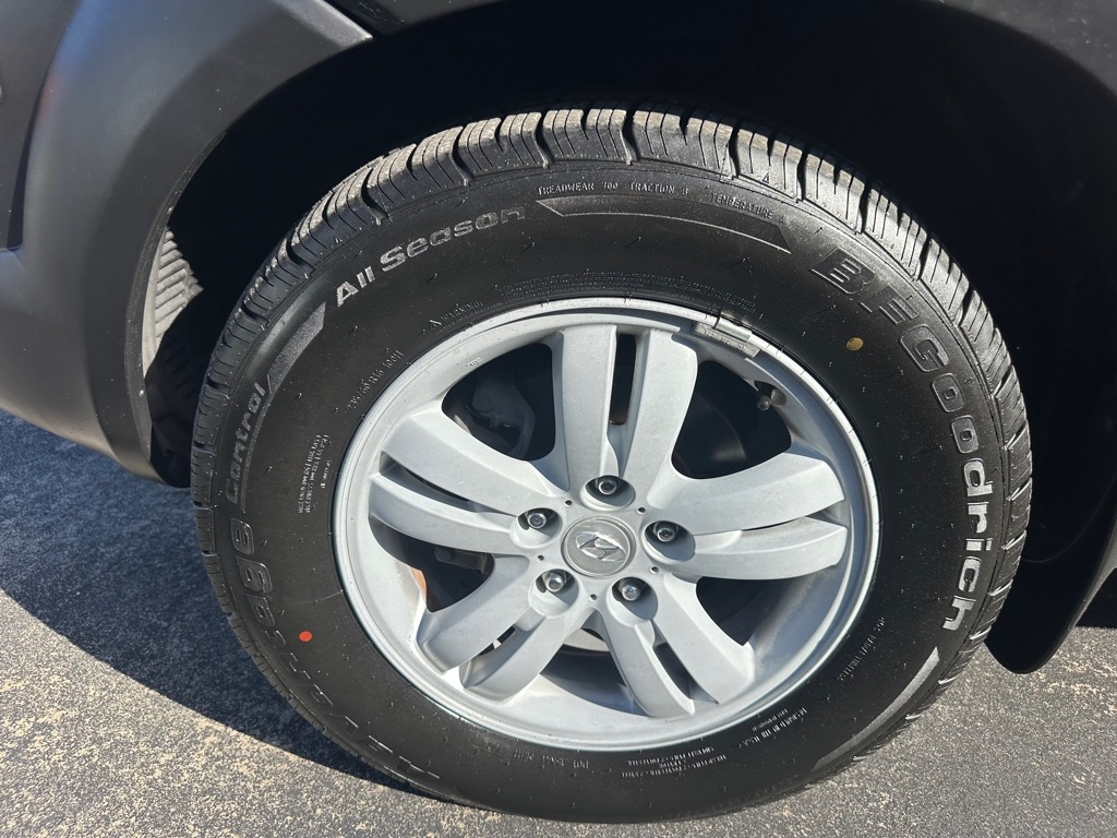 Hyundai Tucson 4dr GLS FWD 2.7L V6 Auto 2006 Hyundai Tucson 4dr GLS FWD 2.7L V6 Auto 2006