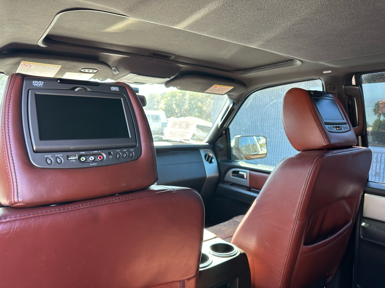 Ford Expedition EL 2WD 4dr King Ranch 2013