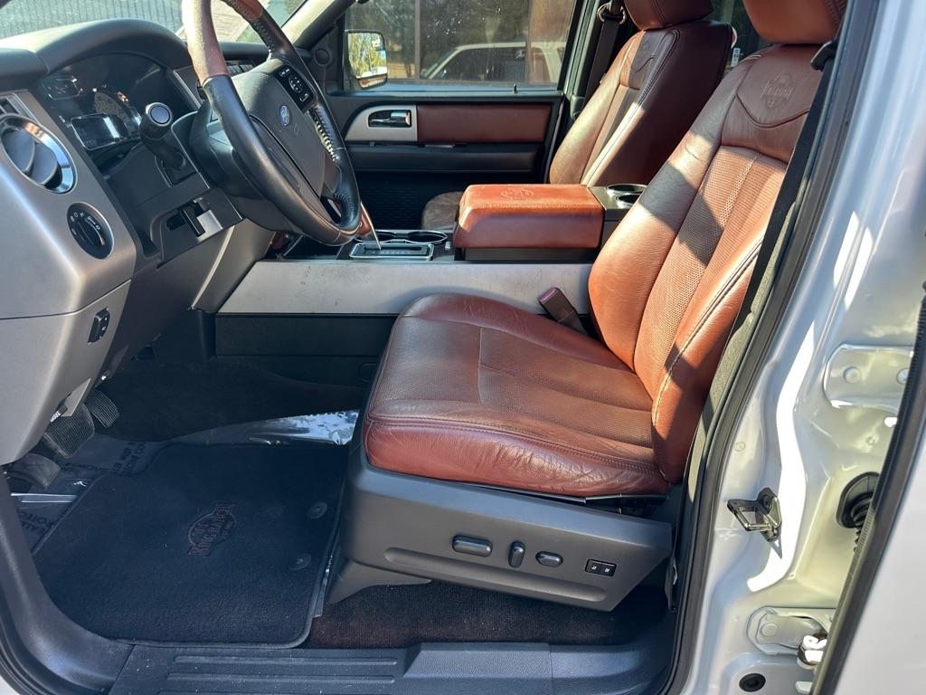 Ford Expedition EL 2WD 4dr King Ranch 2013