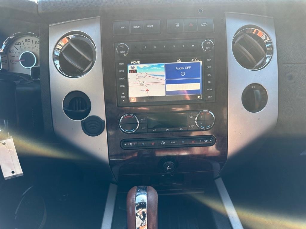 Ford Expedition EL 2WD 4dr King Ranch 2013