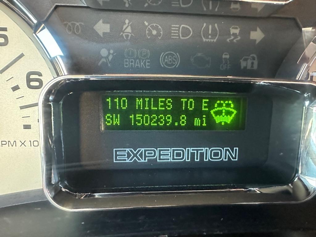 Ford Expedition EL 2WD 4dr King Ranch 2013