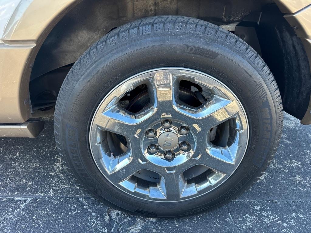 Ford Expedition EL 2WD 4dr King Ranch 2013