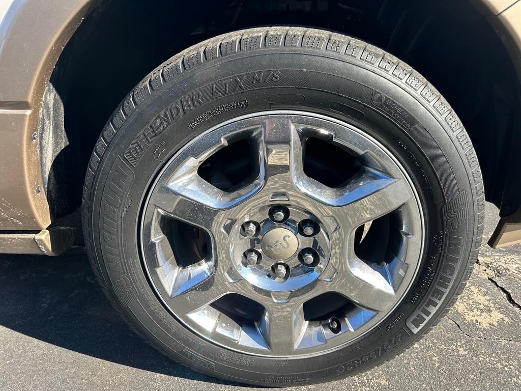 Ford Expedition EL 2WD 4dr King Ranch 2013