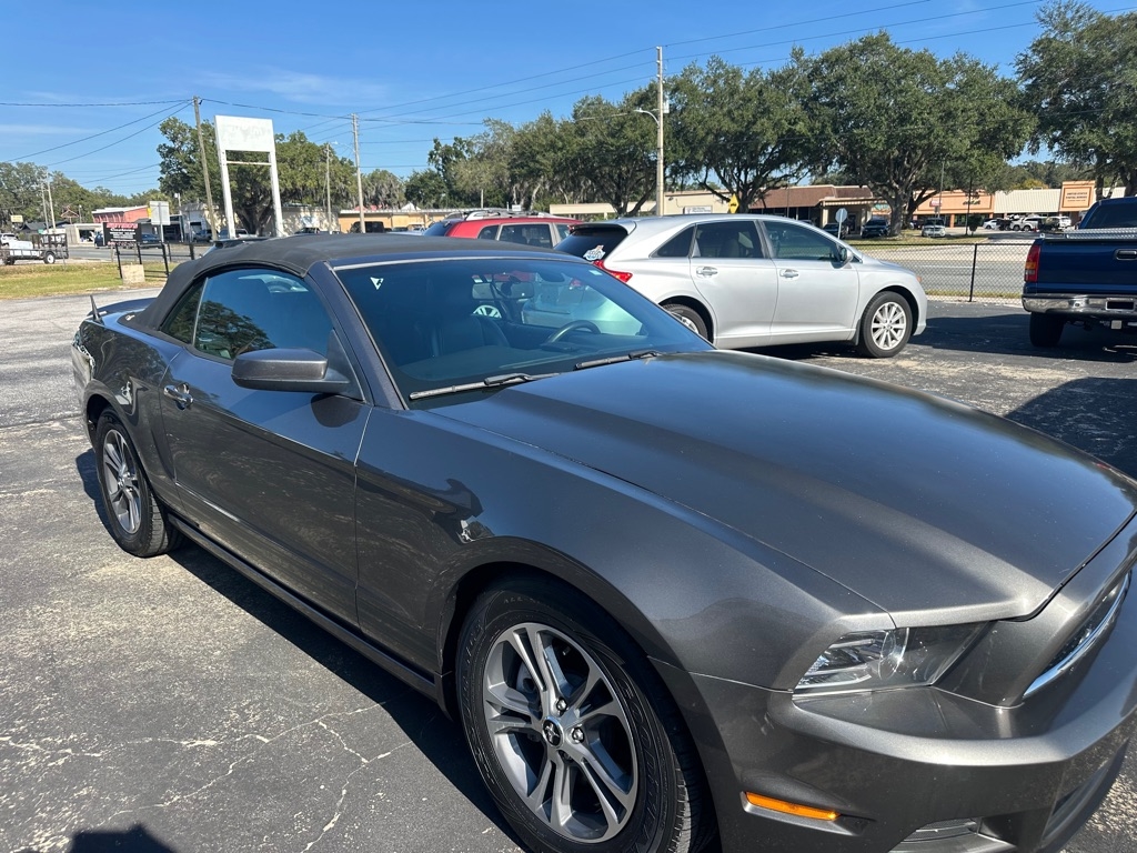 Ford Mustang 2dr Conv V6 2014