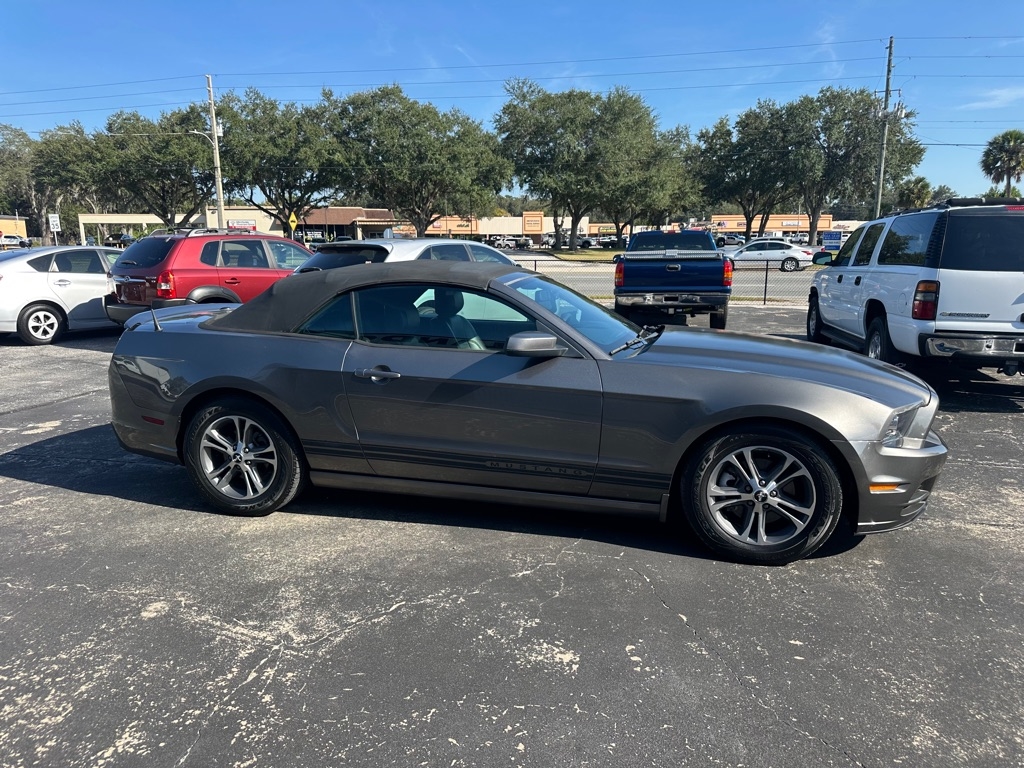 Ford Mustang 2dr Conv V6 2014