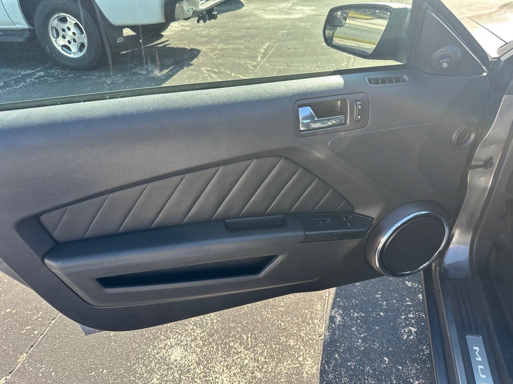 Ford Mustang 2dr Conv V6 2014