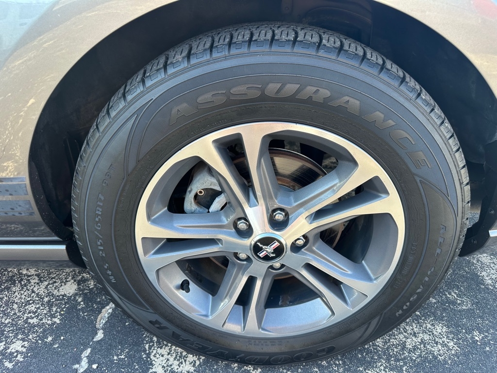 Ford Mustang 2dr Conv V6 2014