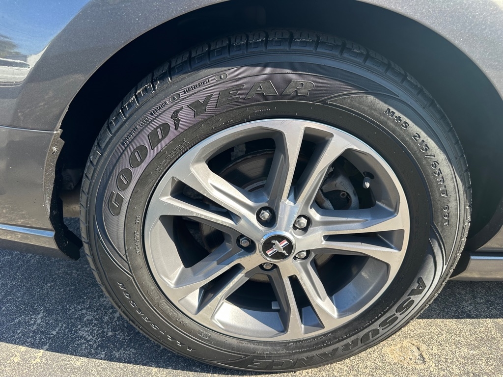 Ford Mustang 2dr Conv V6 2014