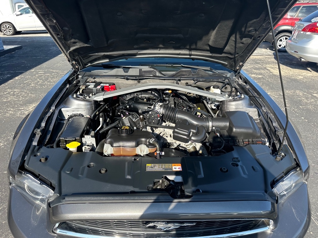 Ford Mustang 2dr Conv V6 2014