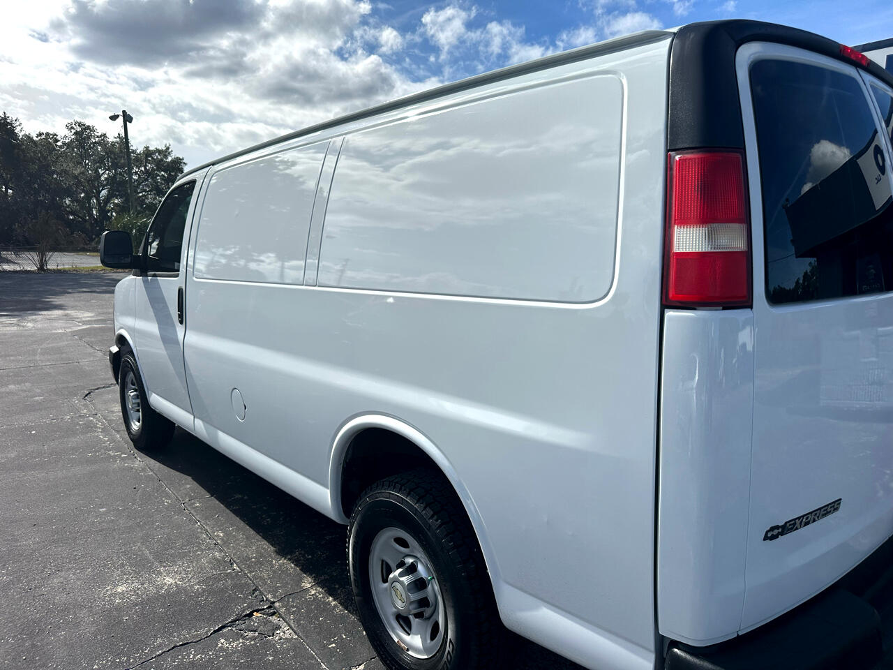 Chevrolet Express Cargo 2500 Cargo 2013