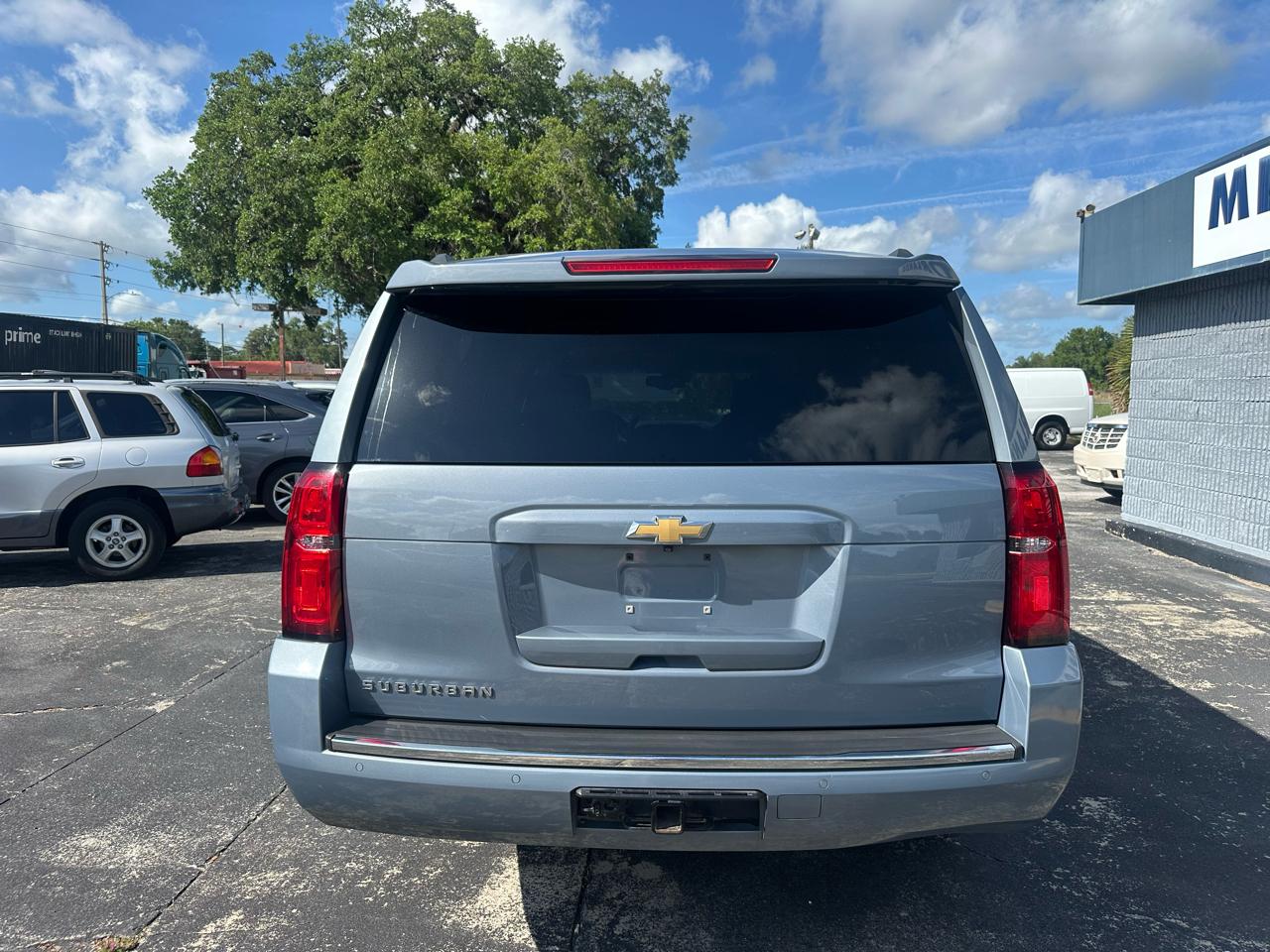Chevrolet Suburban 2WD 4dr 1500 LTZ 2016