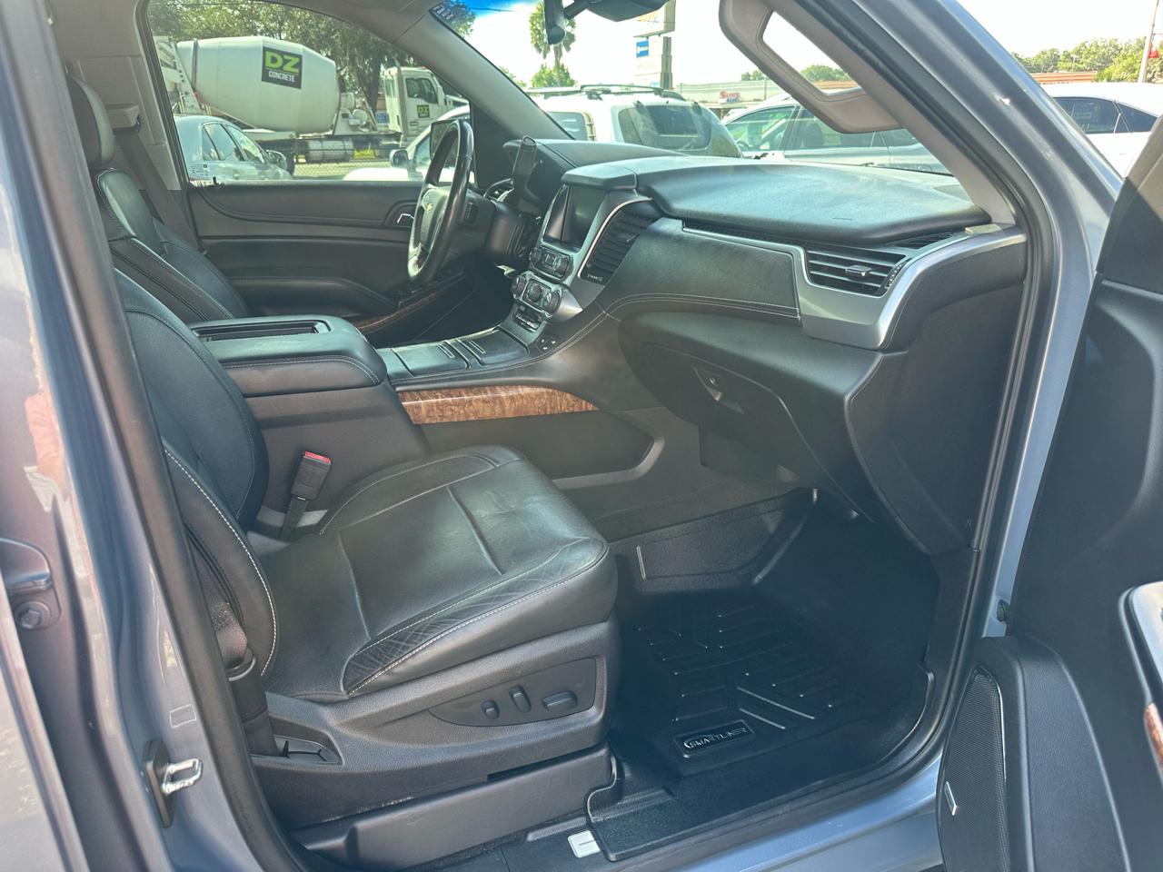 Chevrolet Suburban 2WD 4dr 1500 LTZ 2016