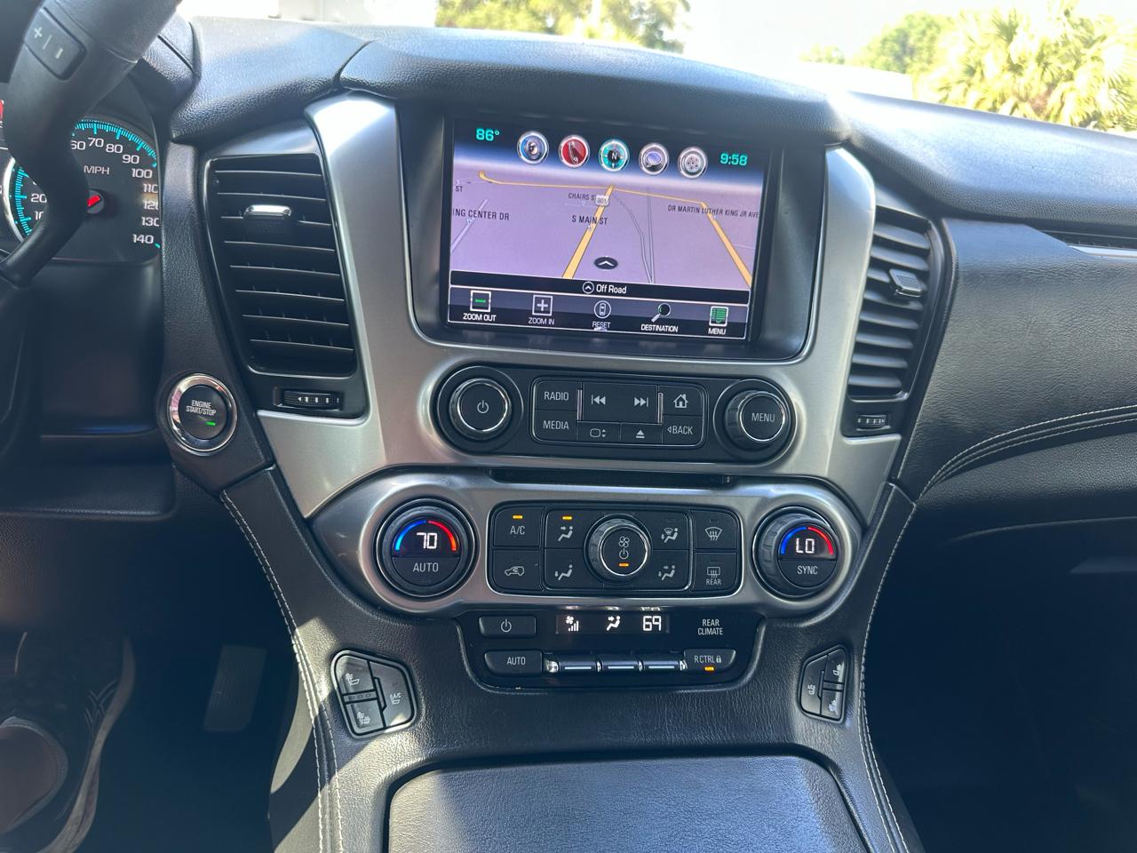 Chevrolet Suburban 2WD 4dr 1500 LTZ 2016