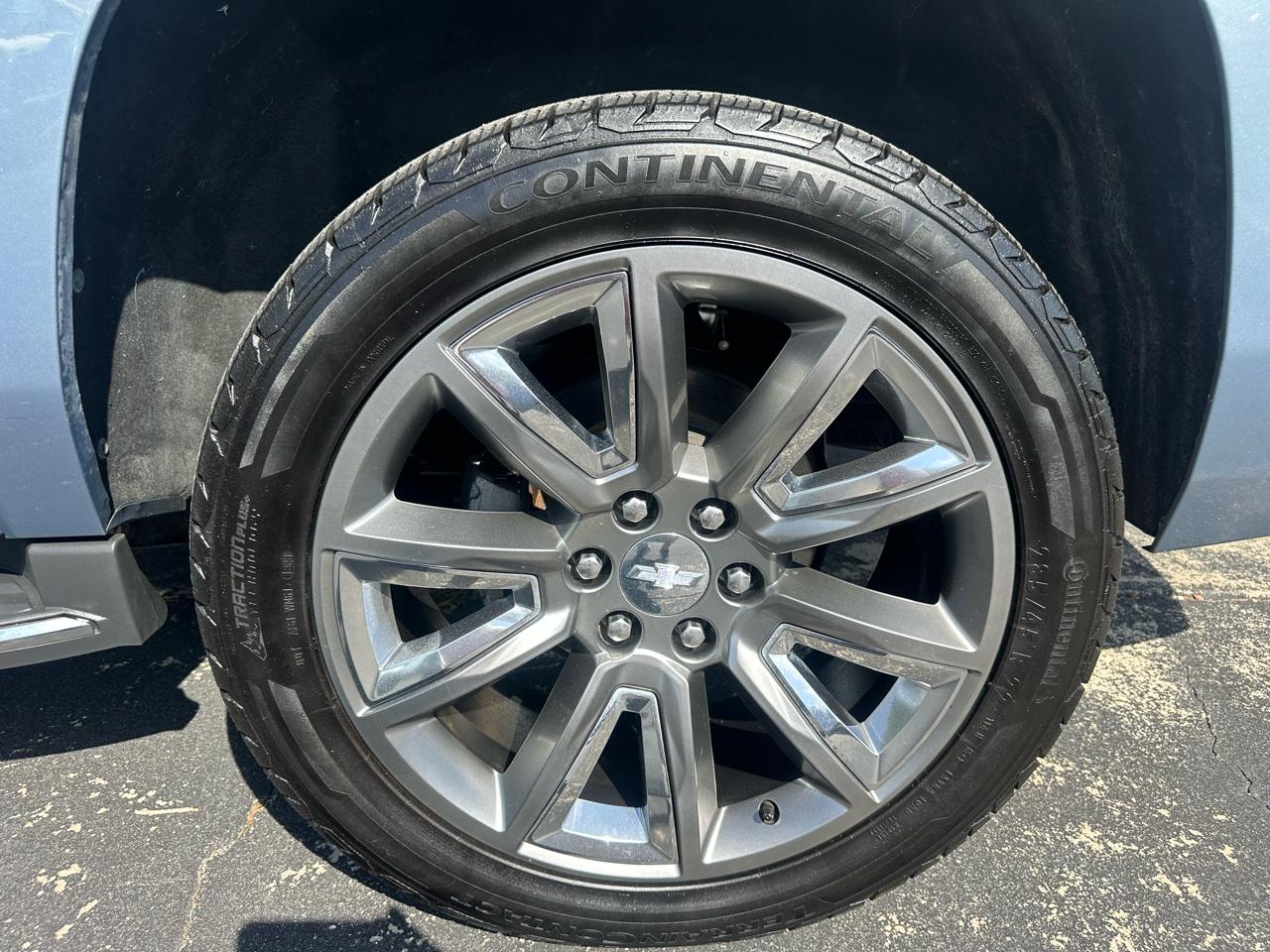 Chevrolet Suburban 2WD 4dr 1500 LTZ 2016