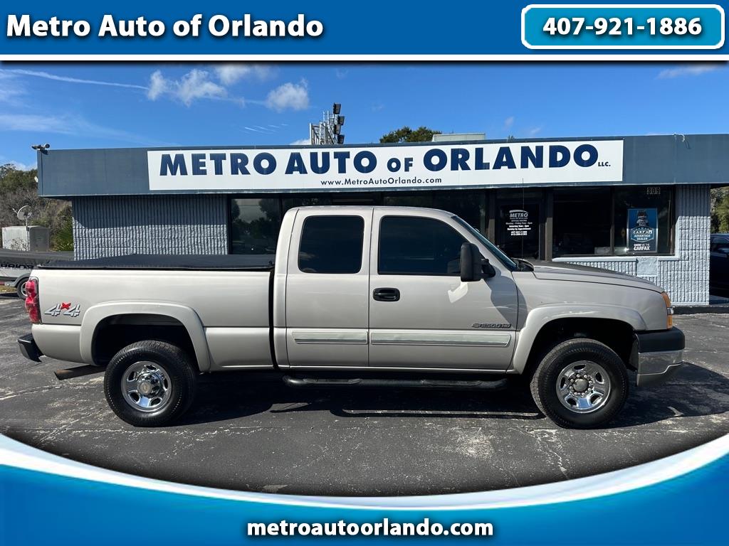 2004 Chevrolet Silverado 2500HD Ext Cab 143.5" WB 4WD LS