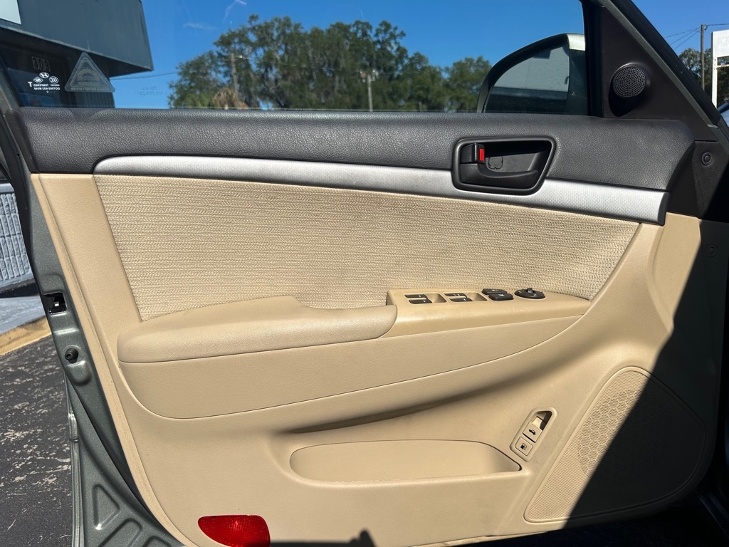 Hyundai Sonata 4dr Sdn I4 Auto GLS 2010