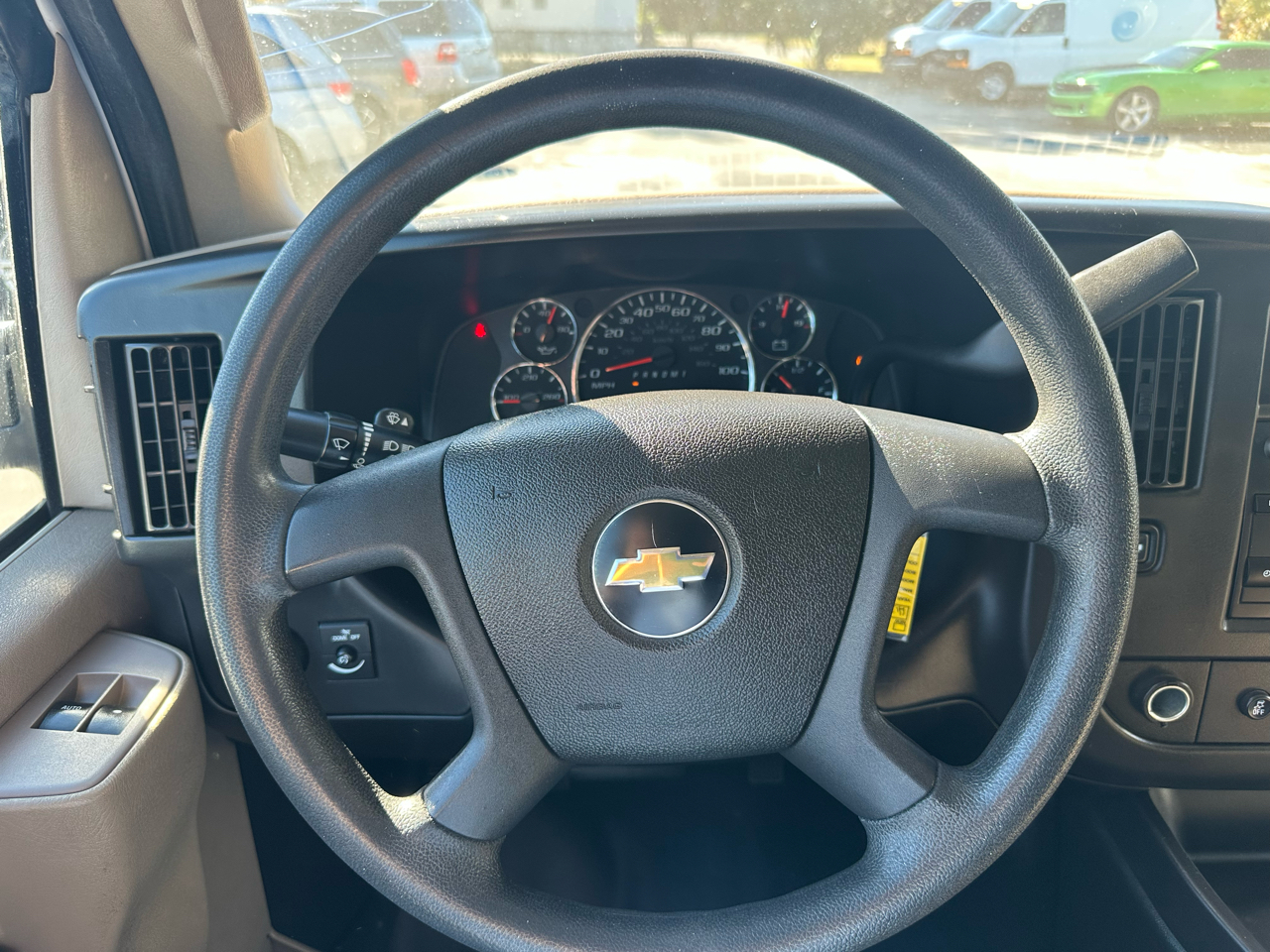 Chevrolet Express Cargo Van 2500 135" WB RWD 2017