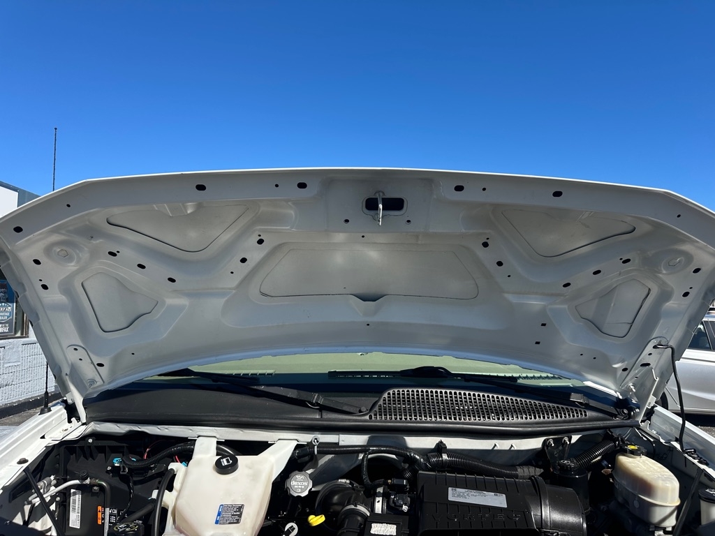 Chevrolet Express Cargo Van 2500 135" WB RWD 2017