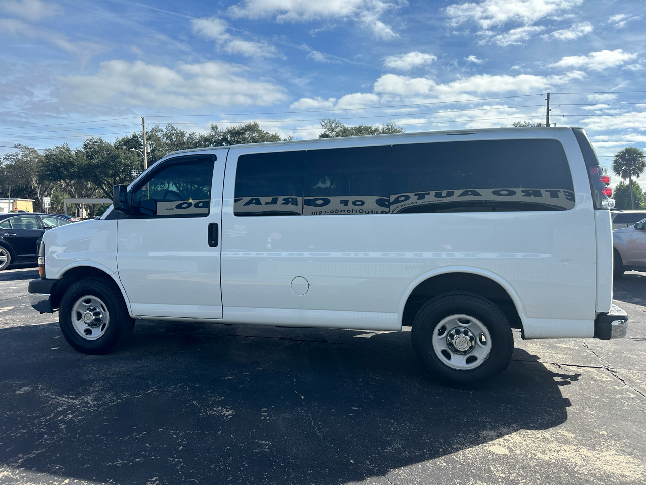 Chevrolet Express Passenger 3500 135" WB RWD 2011