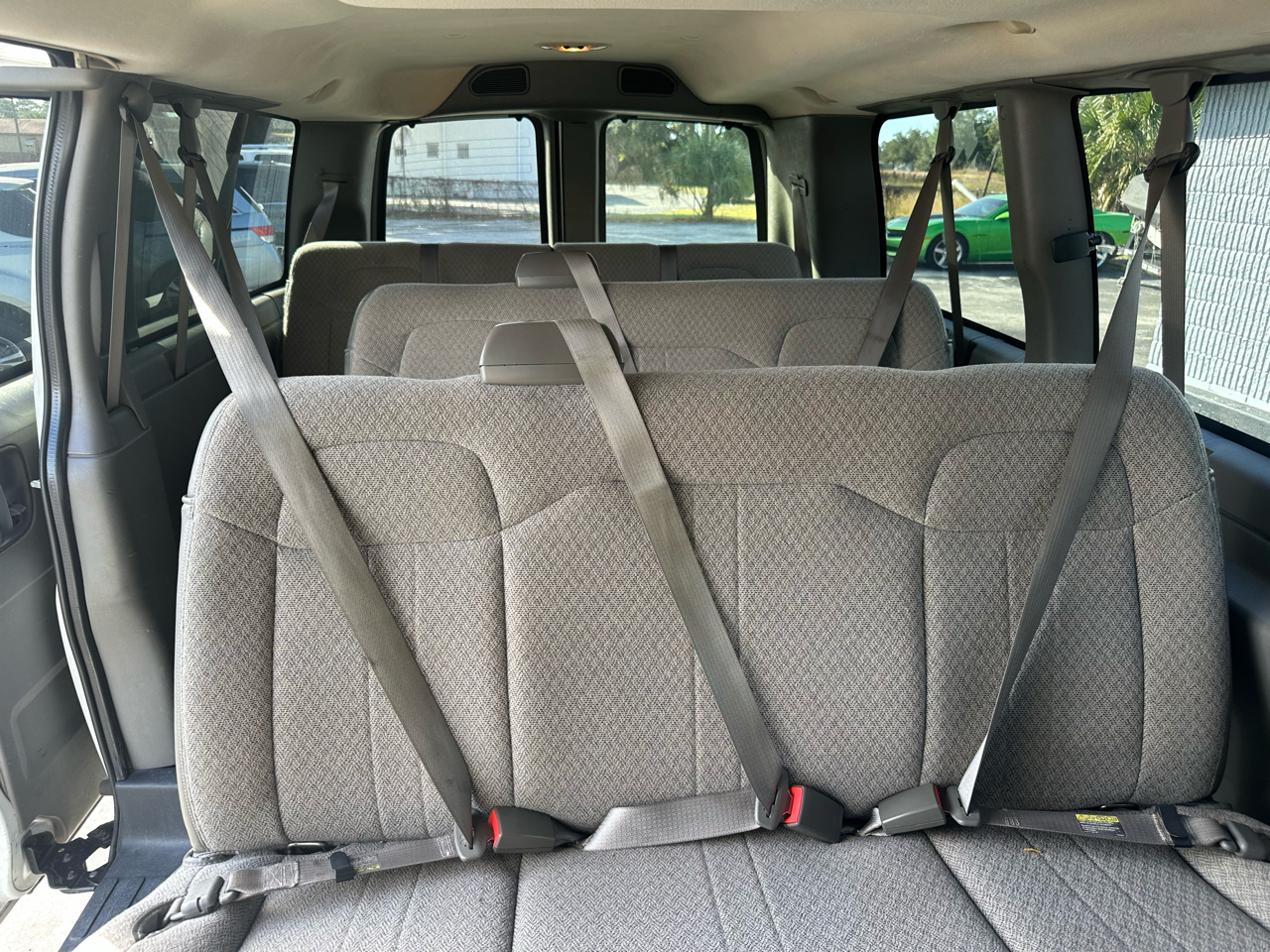 Chevrolet Express Passenger 3500 135" WB RWD 2011