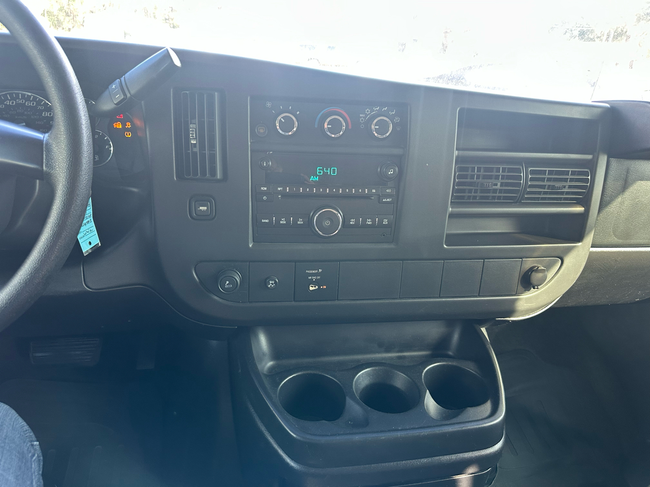 Chevrolet Express Passenger 3500 135" WB RWD 2011