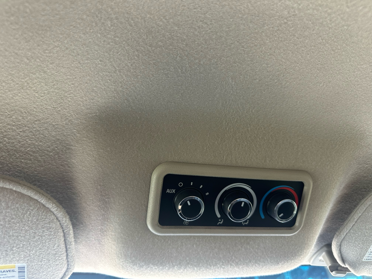 Chevrolet Express Passenger 3500 135" WB RWD 2011