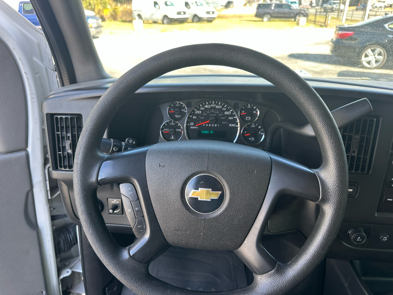 Chevrolet Express Passenger 3500 135" WB RWD 2011