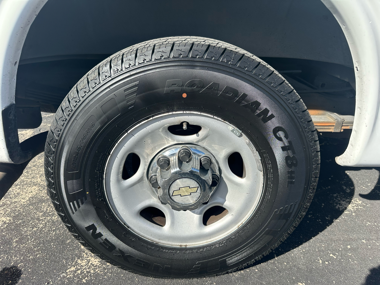 Chevrolet Express Passenger 3500 135" WB RWD 2011