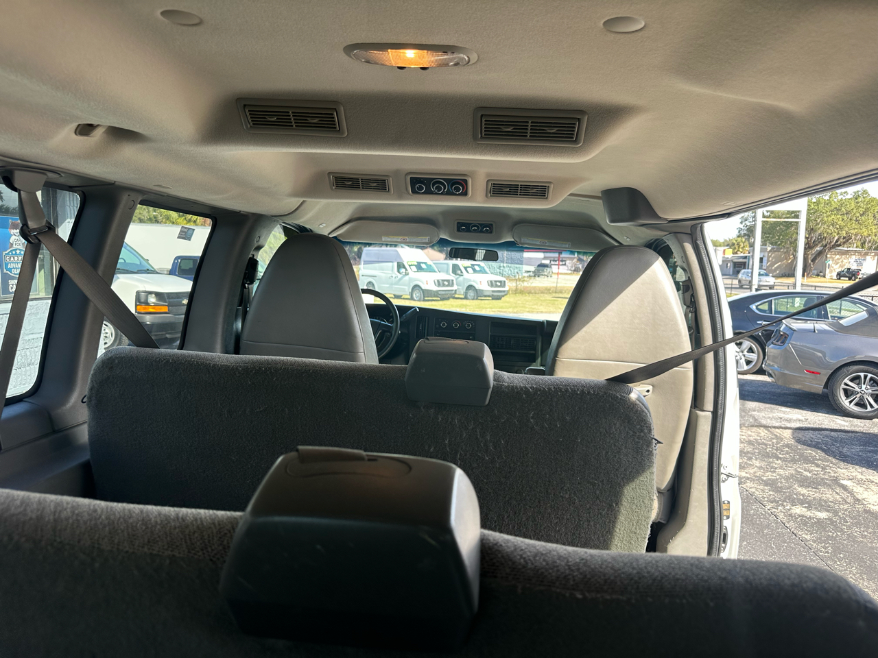 Chevrolet Express Passenger 3500 135" WB RWD 2011