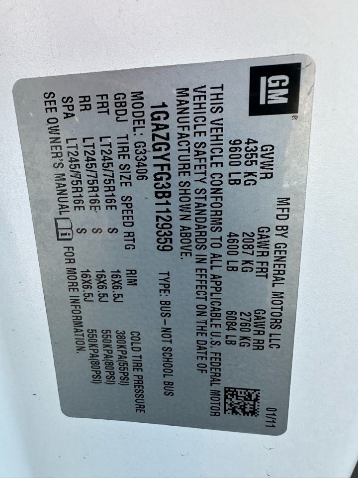 Chevrolet Express Passenger 3500 135" WB RWD 2011