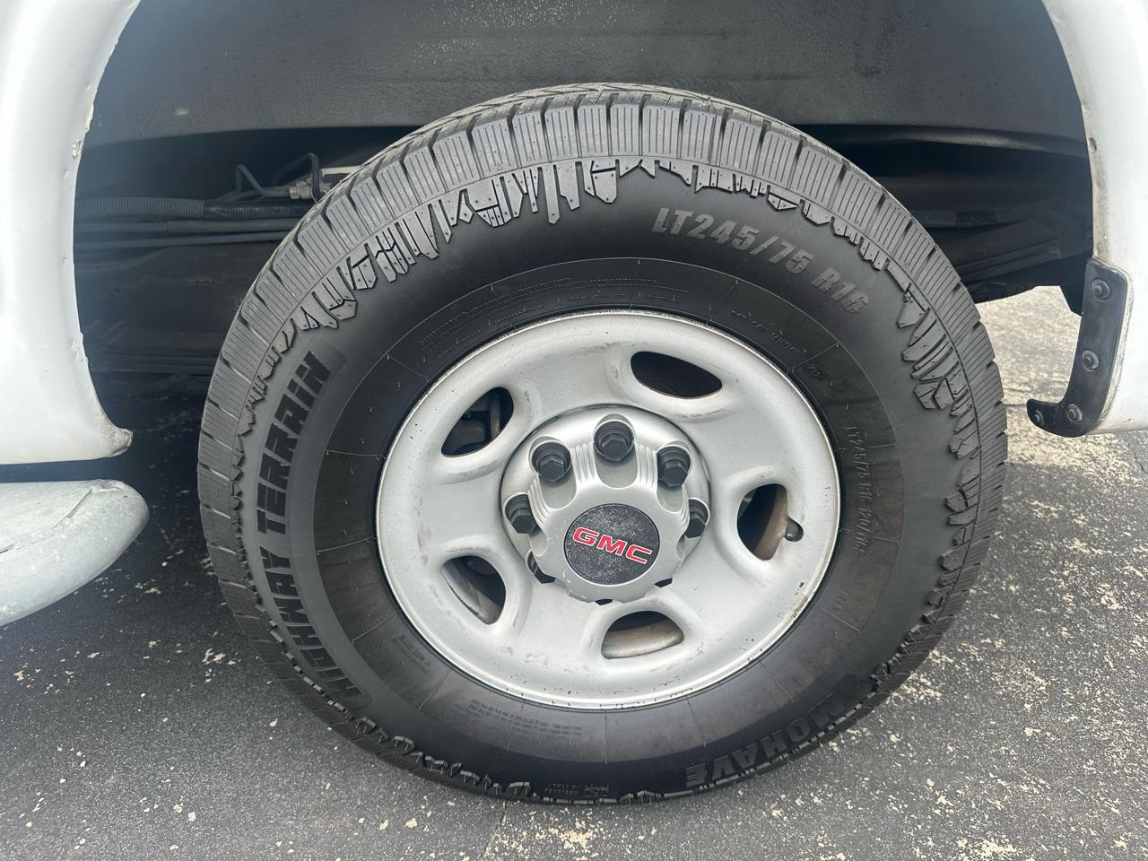 GMC Savana Cargo Van RWD 2500 135" 2015