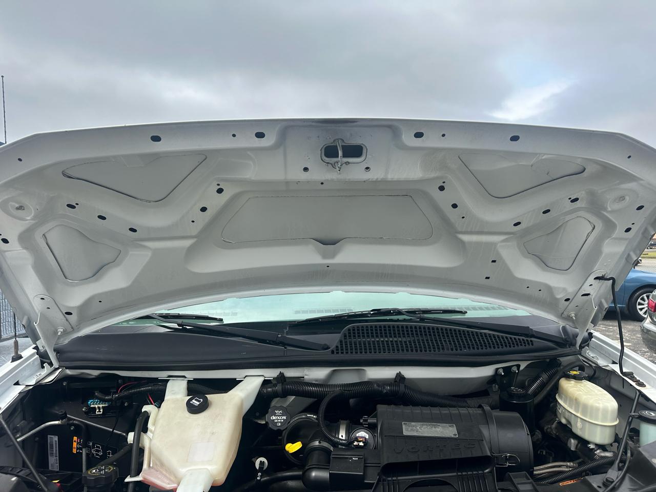 GMC Savana Cargo Van RWD 2500 135" 2015