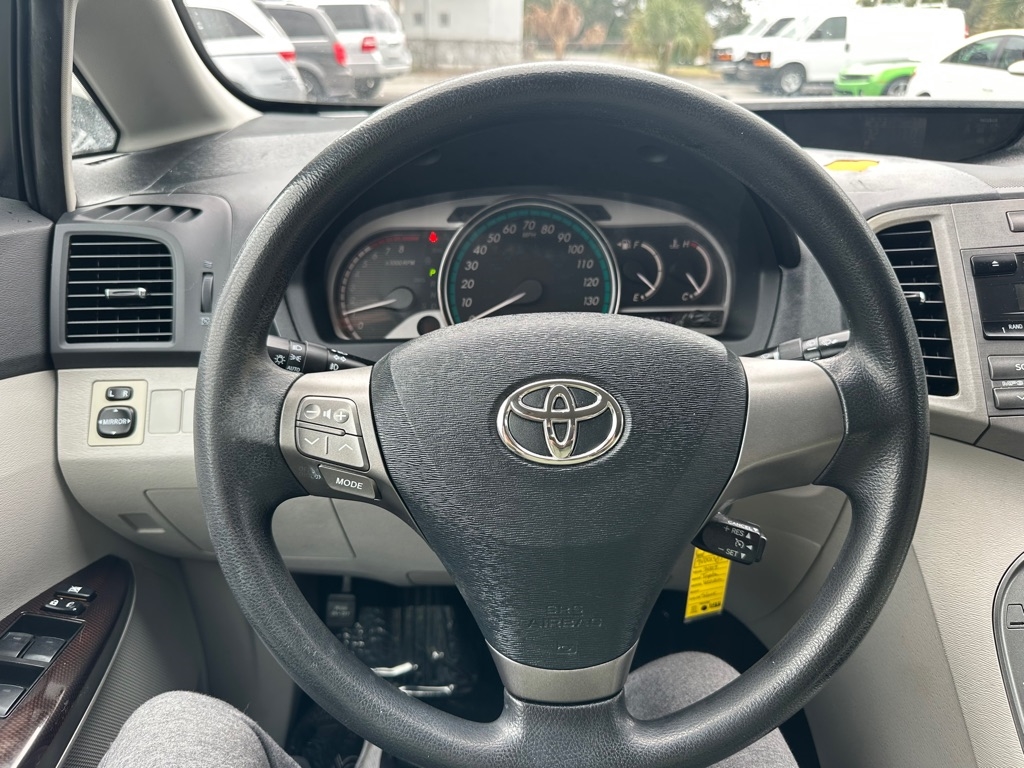 Toyota Venza 4dr Wgn I4 FWD (Natl) 2009