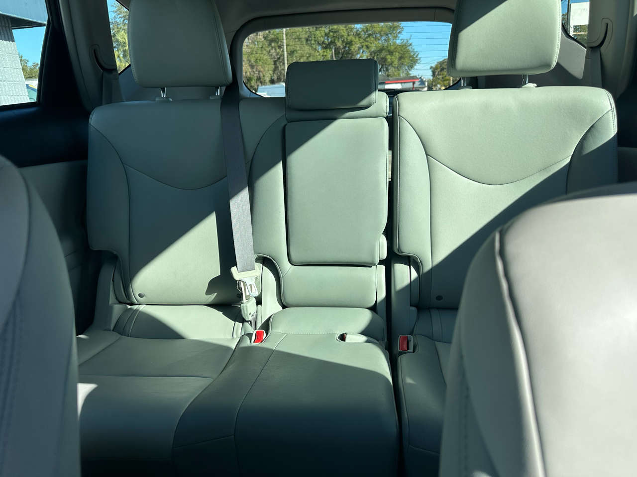 Toyota Prius V Five 2013