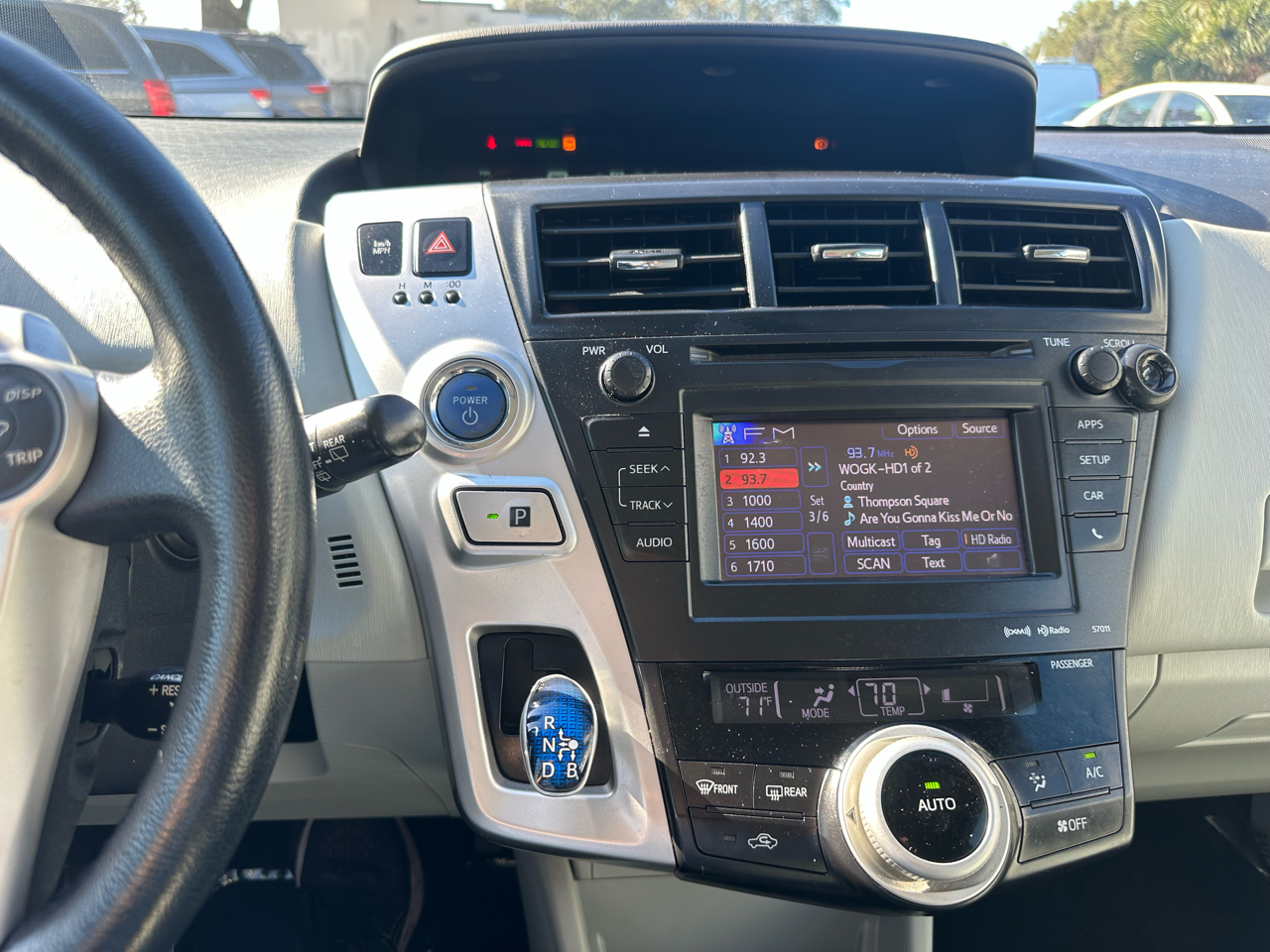 Toyota Prius V Five 2013