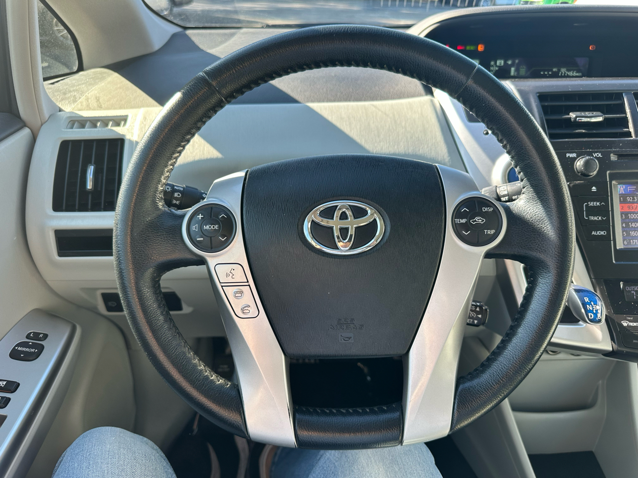 Toyota Prius V Five 2013