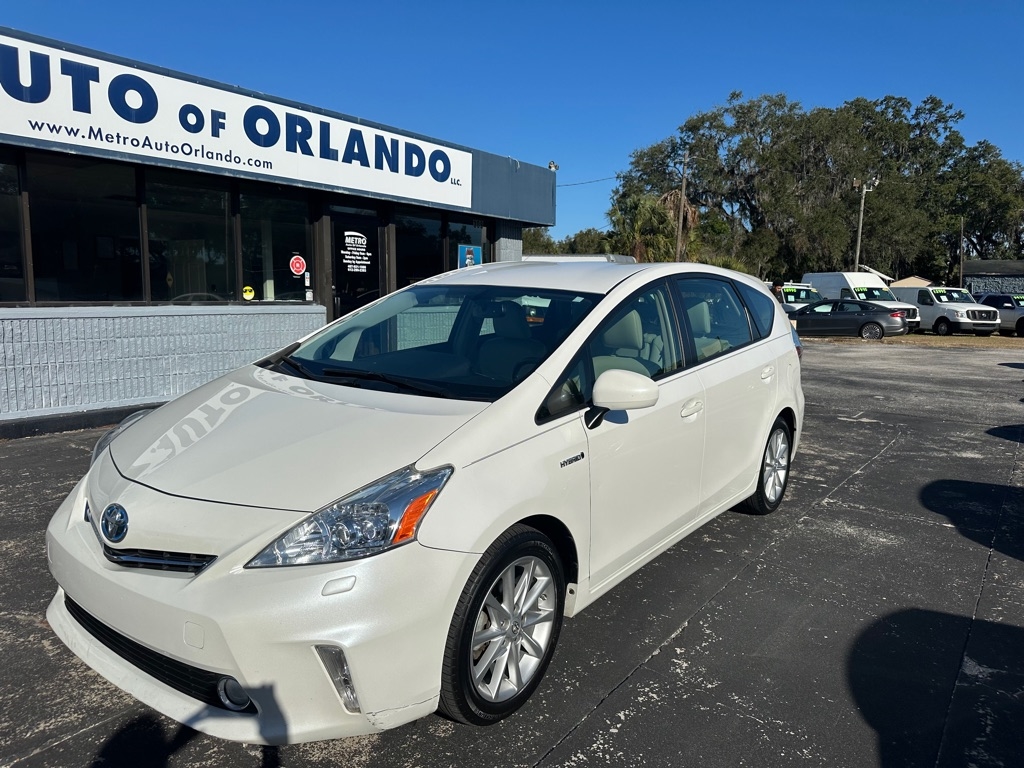 Toyota Prius V Five 2013