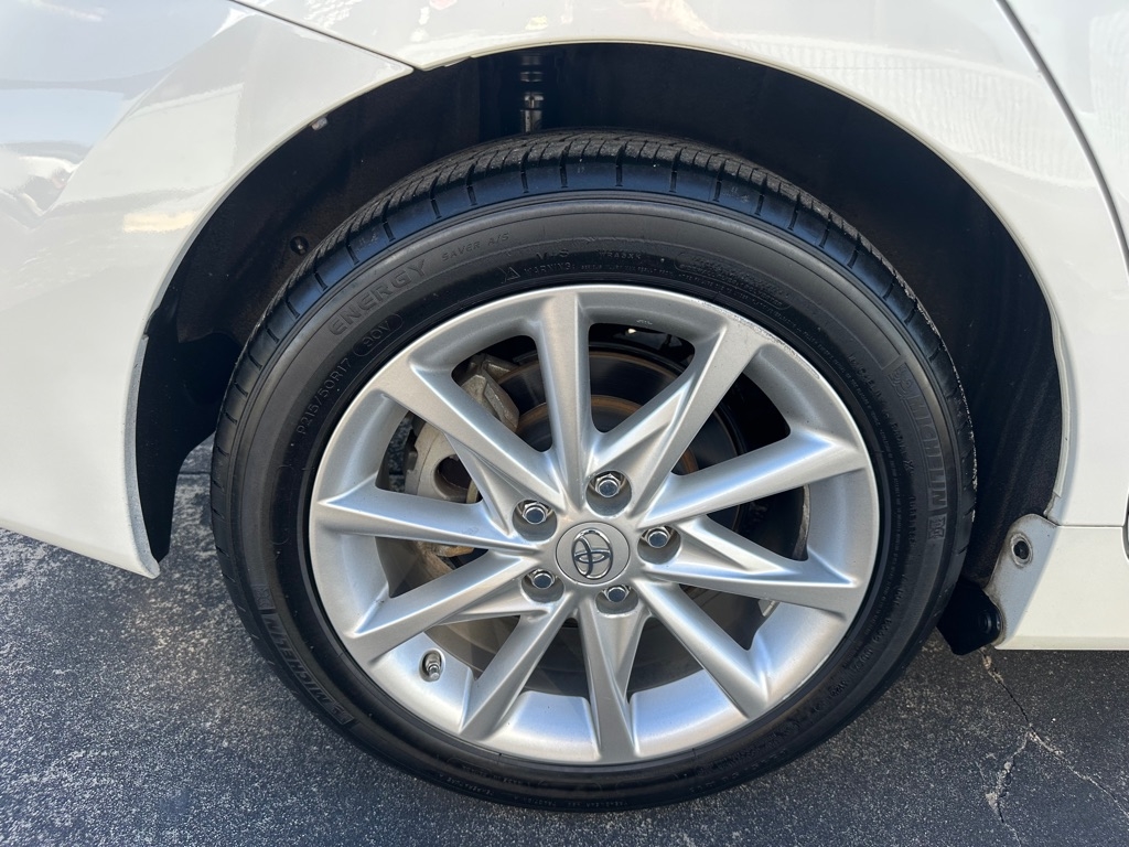 Toyota Prius V Five 2013