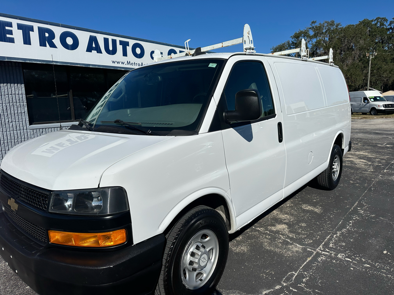 Chevrolet Express Cargo Van 2500 135" WB RWD 2018