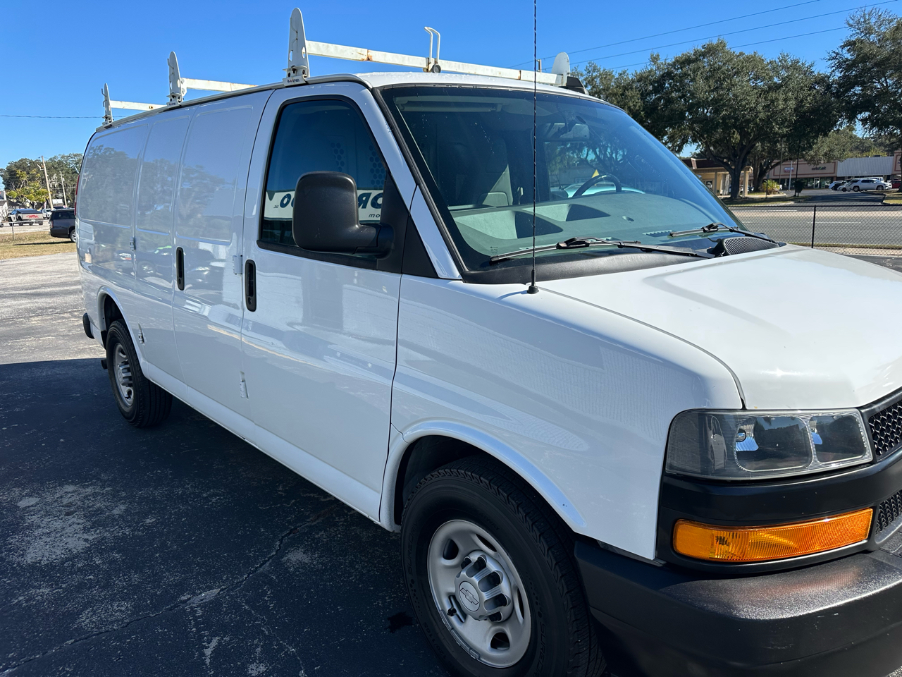 Chevrolet Express Cargo Van 2500 135" WB RWD 2018